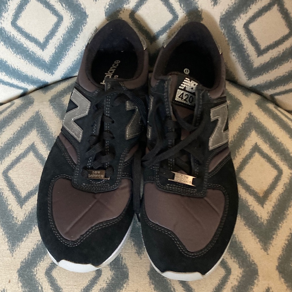 New‎ Balance Black and Silver Sneakers 9